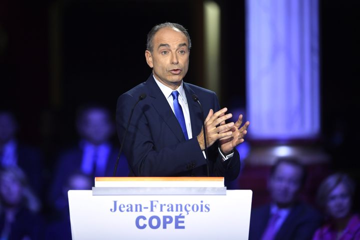 Jean-François Copé&nbsp;lors du deuxième débat télévisé entre les candidats à la primaire à droite, le 3 novembre 2016. (ERIC FEFERBERG / AFP)