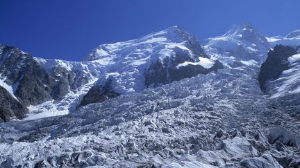 Le glacier des Bossons, dans le massif du mont Blanc. (SUPERSTOCK / SIPA)