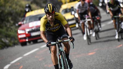 Primož Roglič s'impose en solitaire à Serre Chevalier (JEFF PACHOUD / AFP)