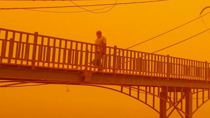 Photo Hebdo : une tempête de sable en Irak, une piscine en pleine rue au Liban… La semaine d’actualité mondiale résumée en clichés