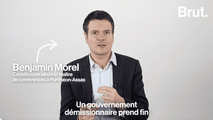 Le 16 juillet dernier, Emmanuel Macron a accepté la démission de Gabriel Attal et de son gouvernement. Comment cela se passe maintenant que le gouvernement a démissionné ? Brut a posé la question à Benjamin Morel, constitutionnaliste et maître de conférences. (Brut.)