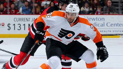 Pierre-Edouard Bellemare, l'un des deux joueurs français qui évoluent cette saison en NHL (ELSA / GETTY IMAGES NORTH AMERICA)