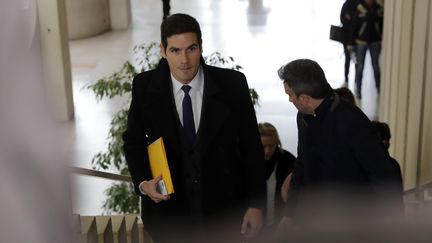 Le&nbsp;PDG de Radio France Mathieu Gallet, lors de son arrivée au tribunal de Créteil (Val-de-Marne), le 16 novembre 2017. (THOMAS SAMSON / AFP)