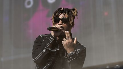 Le rappeur américain Juice Wrld&nbsp;sur scène à Las Vegas le 21 septembre 2019 (BRYAN STEFFY / GETTY IMAGES NORTH AMERICA)