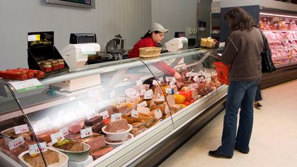 &nbsp; (Rayon charcuterie dans un supermarché © Maxppp)