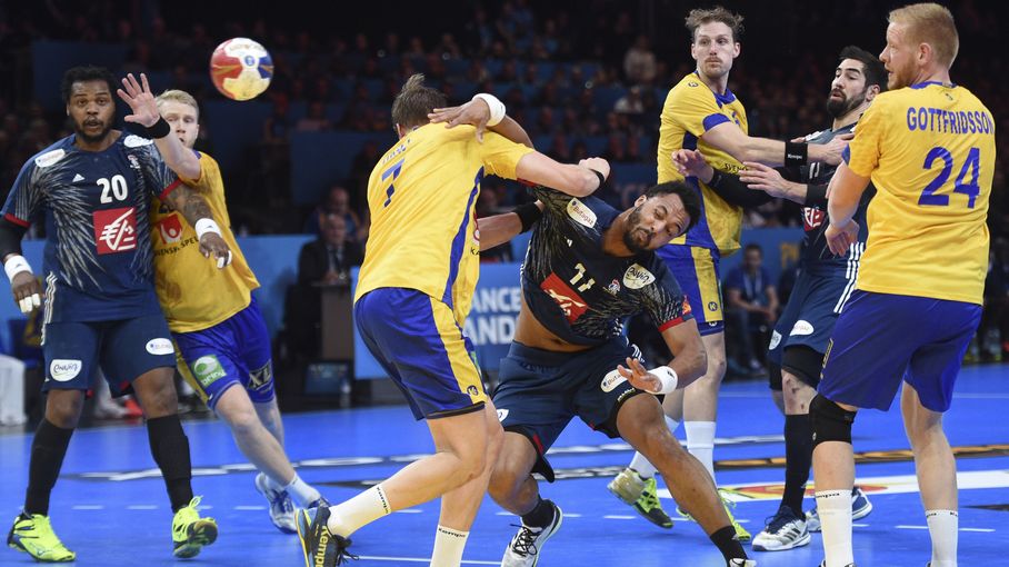 Mondial de handball : la France se hisse en demi-finale en ...