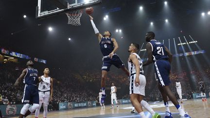 Le Français David Michineau en action lors du All Star Game, le 29 décembre 2021, à l'AccorHotels Arena. (JULIEN DE ROSA / AFP)