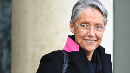 La ministre de la Transition écologique, Elisabeth Borne, le 18 décembre 2019 à Paris. (ERIC FEFERBERG / AFP)