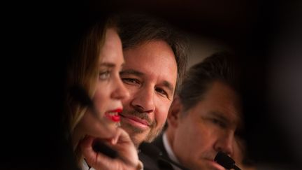 Denis Villeneuve entouré d'Emily Blunt et de Benicio Del Toro
 (GUILLAUME COLLET/SIPA)