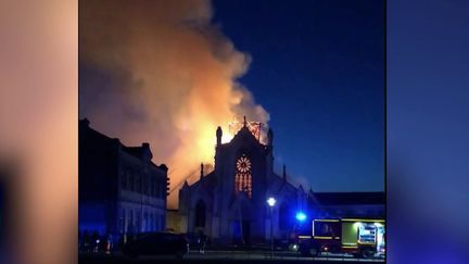 Pas-de-Calais : l'église de Saint-Omer ravagée par un incendie dans la nuit (france 2)