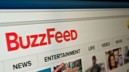 BuzzFeed a réagi aux propos de Donald Trump, jeudi 12 janvier 2017, en changeant l'aspect de son site de vente en ligne pour y faire référence aux attaques du président élu. (NICHOLAS KAMM / AFP)