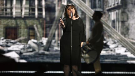 Lisa Angell représente la France à l'Eurovision, le 23 mai 2015, à Vienne, en Autriche.&nbsp; (DIETER NAGL / AFP)