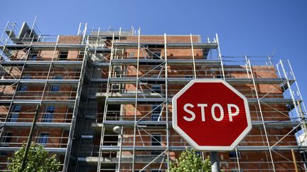 Un chantier à Nancy pendant l'épidémie de coronavirus, le 23 avril 2020 (photo d'illustration). (ALEXANDRE MARCHI / MAXPPP)