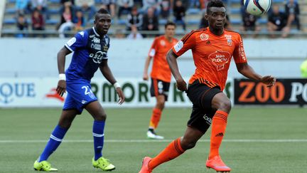 Benjamin Moukandjo pendant Lorient-Bastia (saison 2015-2016). (FRED TANNEAU / AFP)