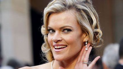 DON'T : Frimer avec ses diamants sur le tapis rouge comme si on en avait jamais vu. Oscar de la "cheap attitude" d&eacute;cern&eacute; &agrave; l'actrice Missi Pyle. (MARIO ANZUONI / REUTERS)