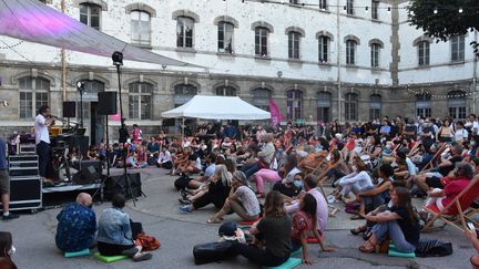 Concert en plein air à Paris dans le cadre du festival Paris l'été en toute liberté, le 30 juillet 2020 (ELISE VINIACOURT / PHOTOPQR / LE PARISIEN / MAXPPP)