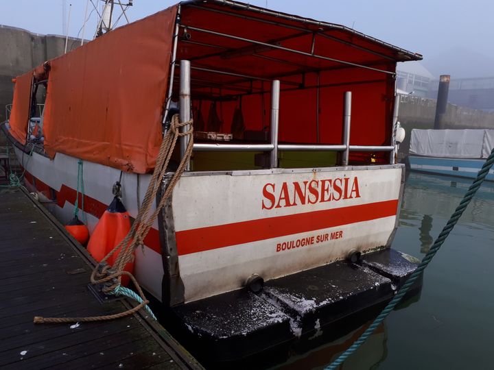 Le "Sansesia" accosté dans le port de Dunkerque, le 11 janvier 2018. (FARIDA NOUAR / RADIO FRANCE)