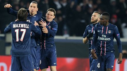 Les joueurs du PSG heureux 