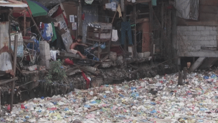 Environnement : 175 pays réunis à Paris pour décider de l’avenir du plastique (France 2)