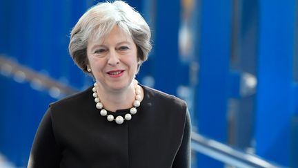 La Première ministre britannique, Theresa May, arrive à la conférence annuelle du Parti conservateur, le 2 octobre 2016, à Birmingham (Royaume-Uni). (TOBY MELVILLE / REUTERS)