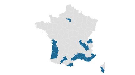 Carte des départements où l'entrée dans des centres commerciaux se fait sous condition de présentation d'un pass sanitaire. (FRANCEINFO)