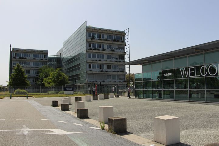 Le siège d’Airbus à Blagnac (Haute-Garonne), le 9 juillet 2020. (MATHILDE GOUPIL / FRANCEINFO)