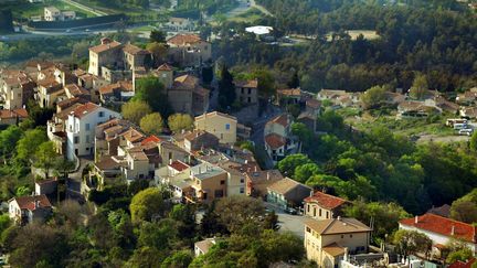 Vue du village de Mimet (Bouches-du-Rhône), en avril 2003 (illustration). (COLINET RICHARD / MAXPPP)