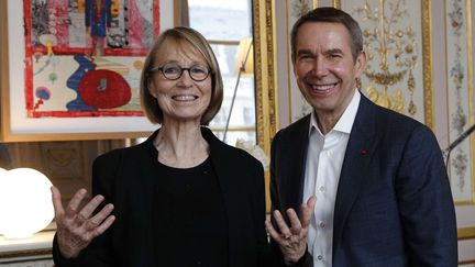 Françoise Nyssen et Jeef Koons, janvier 2018
 (: Christophe Ena/AP/SIPA)