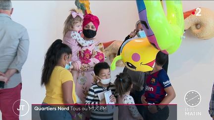 Culture : à Marseille, quand les familles populaires sont conviées au musée