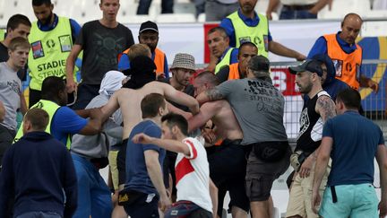 Le Vélodrome a été le théâtre de bagarres entre supporters lors d'Angleterre-Russie (VALERY HACHE / AFP)