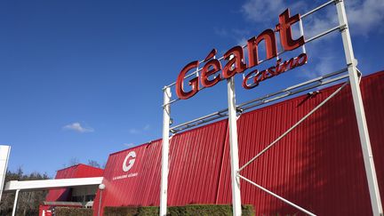 Le supermarché Géant Casino à Laloubère (Hautes-Pyrénées). (EVAN LEBASTARD / FRANCE-BLEU BÉARN)