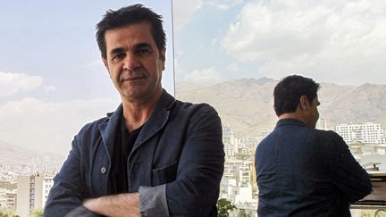 Le réalisateur iranien Jafar Panahi, le 30 août 2010, à Téhéran (Iran). (ATTA KENARE / AFP)