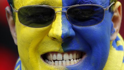 Un supporter de Clermont avant la demi-finale de Coupe d'Europe contre les Saracens,&nbsp;&agrave; Twickenham, pr&egrave;s de&nbsp;Londres, le 26 avril 2014.&nbsp; (IAN KINGTON / AFP)