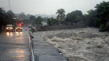 La rivière El Arenal dans le quartier de Malaga à San Salvador, le 28 Juin 2010. (AFP - Jose Cabezas)