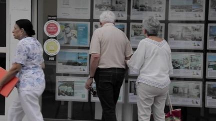 Selon Alexis Corbière, la précédente réforme des retraites, qui a fait reculer l'âge de départ à la retraite de 60 à 62 ans, a contribué à précariser de nombreux seniors.