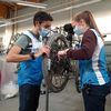 Le marathonien Nicolas Navarro, le 22 avril 2021, dans l'enseigne Décathlon où il est employé à Bouc-Bel-Air (Bouches-du-Rhône). (RAPHAEL GODET / FRANCEINFO)