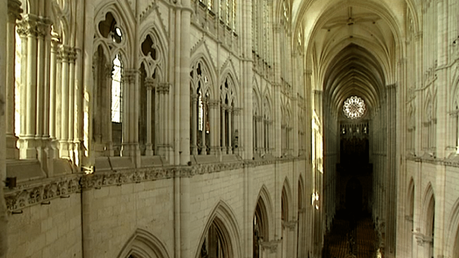 Arc boutant de la cathédrale gothique