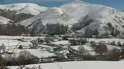 Intempéries : premier week-end sous la neige dans le sud