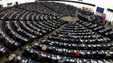 L'hémicycle du Parlement européen de Strasbourg, le 26 mars 2019. (VINCENT KESSLER / REUTERS)