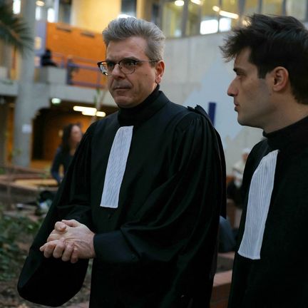 Thibaud de Montbrial and Louis Cailliez, the lawyers of police officer Marc-Antoine C., dismissed for "intentional violence leading to mutilation or permanent disability" in front of the Seine-Saint-Denis assizes in Bobigny, from January 9, 2024. (THOMAS SAMSON / AFP)