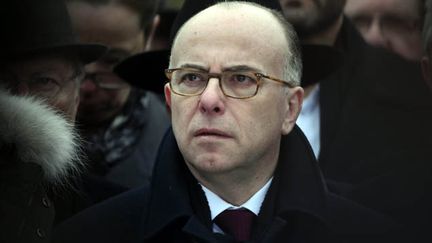 &nbsp; (Bernard CAZENEUVE, ministre de l'Intérieur, lors d'une cérémonie au cimetière juif de Sarre-Union © Maxppp)