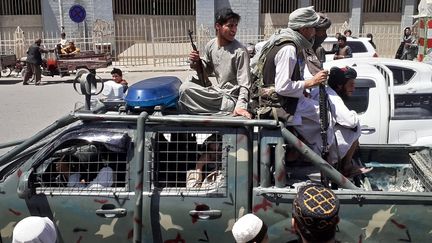 Afghanistan : les talibans continuent de progresser dans le pays