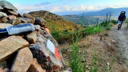 Quasiment à l'extrêmité nord-ouest de l'île de Beauté, Calenzana, sur les hauteurs de Calvi, marque le début du mythique GR 20. Les randonneurs le parcourent en moyenne en quinze jours, les plus aguerris en cinq ! (BENJAMIN ILLY / RADIO FRANCE)