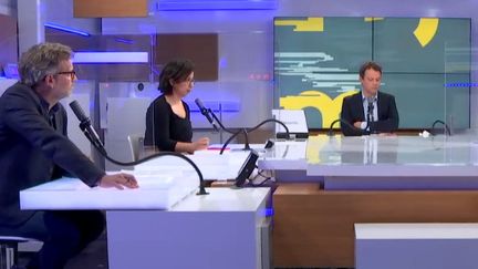 Yannick Falt, Neila Latrous et Marc Fauvelle sur le plateau des informés de franceinfo le 2 avril 2021 (FRANCEINFO / RADIO FRANCE)