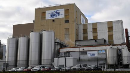 L'usine du groupe Lactalis&nbsp;à Craon (Mayenne), où des lots de lait infantiles ont été contaminé par des salmonelles, le 4 décembre 2017. (DAMIEN MEYER / AFP)