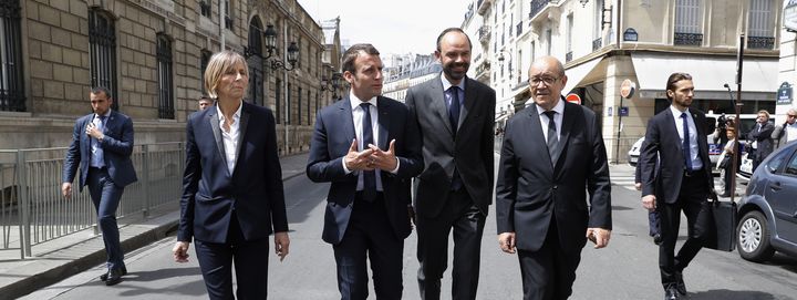 Marielle de Sarnez, Emmanuel Macron, Edouard Philippe et Jean-Yves Le Drian, à la sortie de l'Elysée, le 23 mai 2017.&nbsp; (ETIENNE LAURENT / AFP)