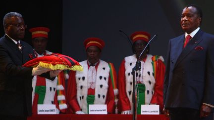 Investiture du président Sassou Nguesso, au pouvoir depuis 34 ans, en avril 2016. (AFP PHOTO / GUY-GERVAIS KITINA)