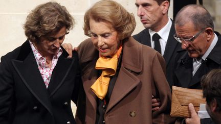 Liliane Bettencourt le 12 octobre 2011 devant l'Acad&eacute;mie des Beaux-Arts (Paris). (PIERRE VERDY / AFP)