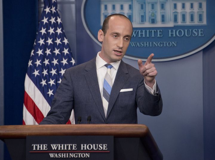 Stephen Miller, plume de Donald Trump, à la Maison Blanche, à Washington (Etats-Unis), le 2 août 2017. (RON SACHS / DPA / AFP)