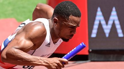 Le Britannique Chijindu Ujah lors des séries du relais 4x100 m masculin aux Jeux olympiques de Tokyo, le 5 août 2021. (JAVIER SORIANO / AFP)